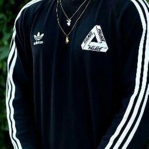 Meet your Posher, Janeil